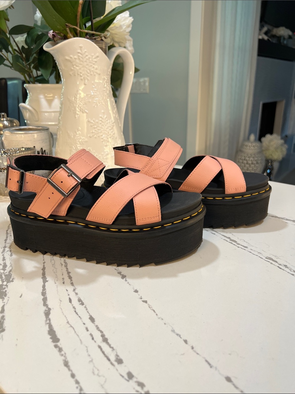 Dr. Martens Voss II Quad Pink Crisscross Platform Sandals size 9 - Picture 9 of 16